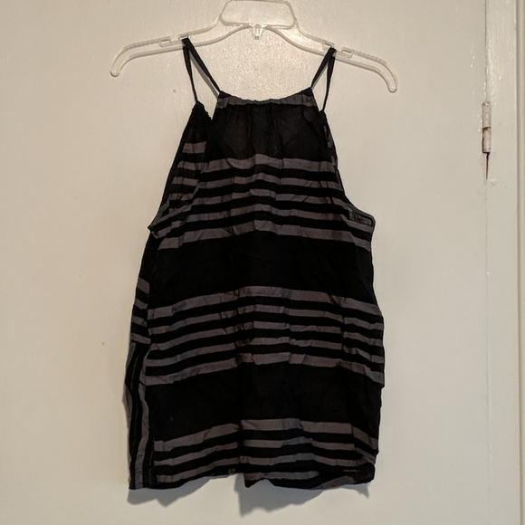 Old Navy Striped Tank Top. Size M - Picture 3 of 3
